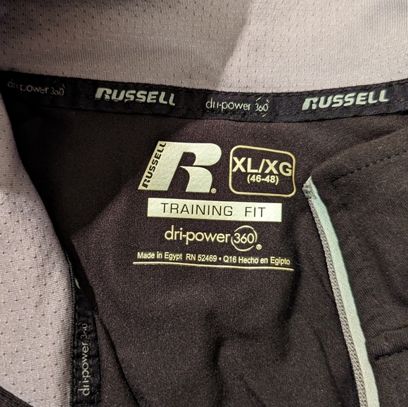 Russell Athletic 1/2 zip training fit, dri-power 360, active shirt. - Picture 9 of 14